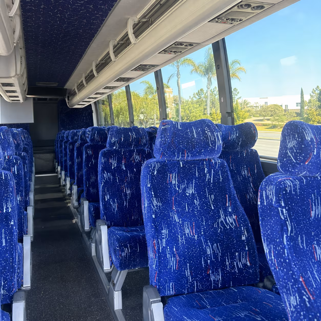 charter buses to uconn huskies football at rentschler field