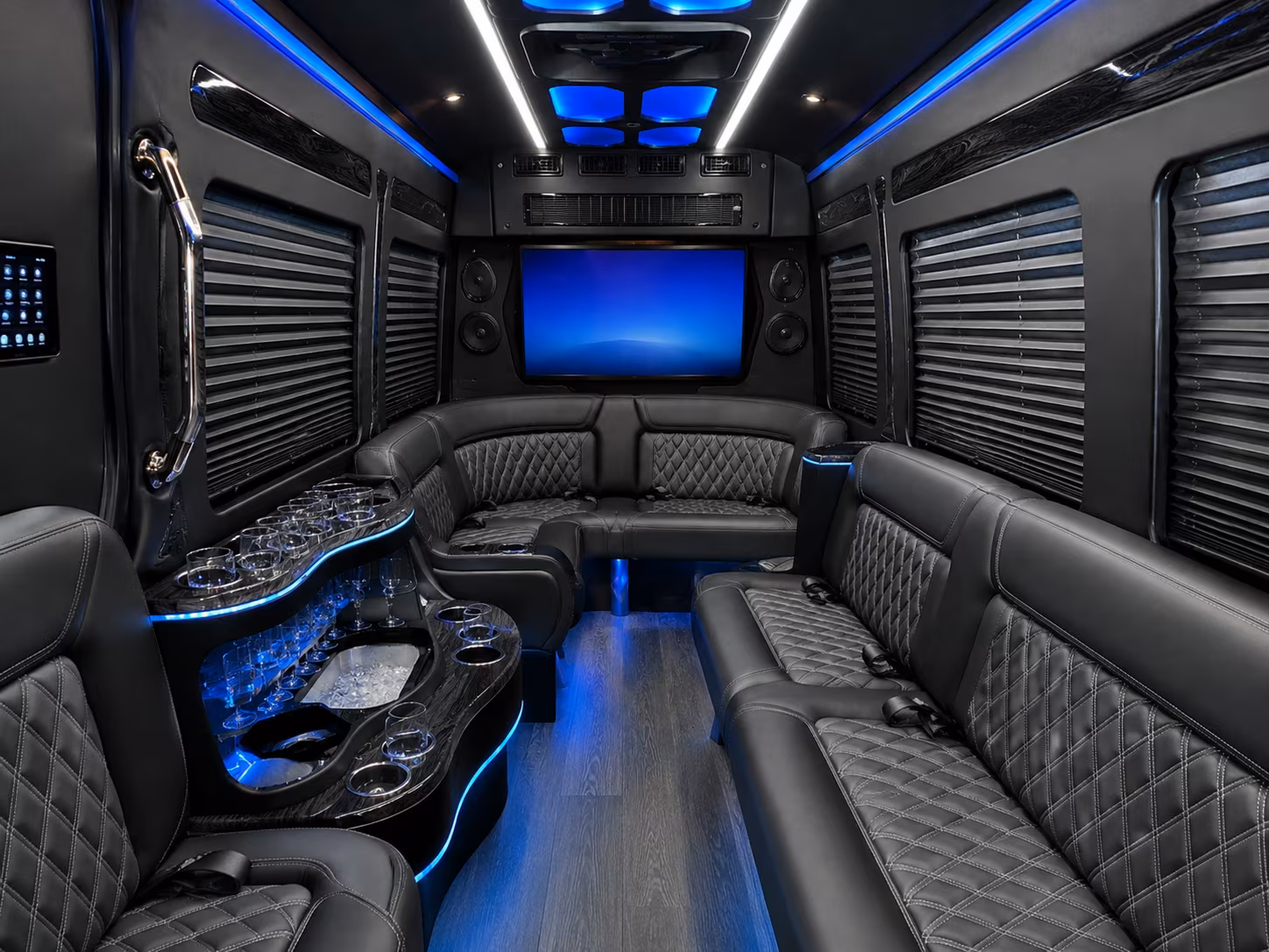 corporate event transportation to pratt whitney stadium at rentschler field